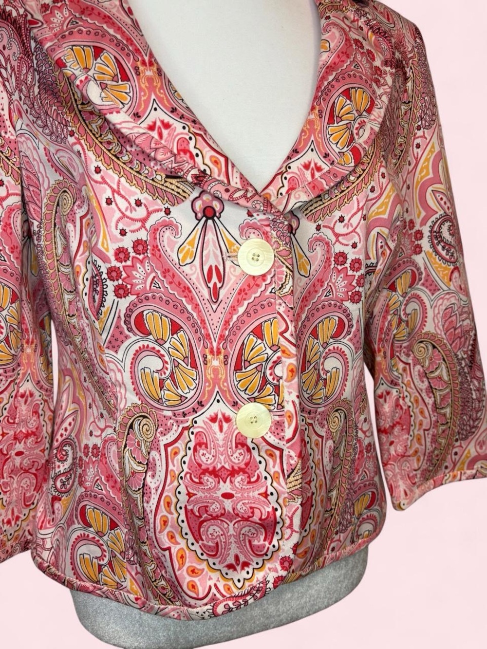 Pink Paisley Button-Front Cropped Jacket - Picture 2 of 7